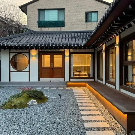 Seoul Hanok Near Seoul Station